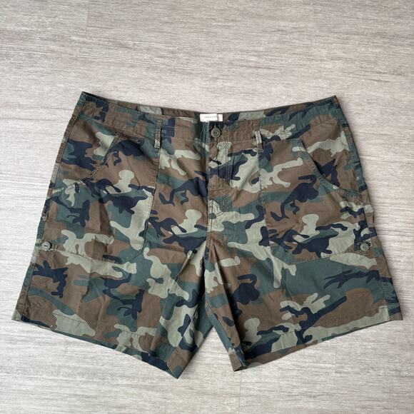 Sanctuary Anthropologie Women's Shorts Camo Army Style Size 34 Green Pockets - Picture 1 of 9